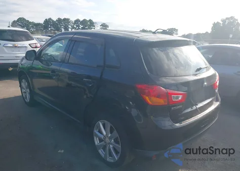 2015 Mitsubishi Outlander Sport Es z USA, uszkodzony, nr VIN 4A4AP3AU8FE011626